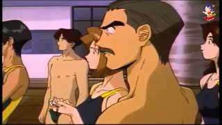 Golden boy kintaro nadando