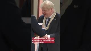 Boris Johnson Struggles to Cotton On in India