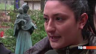 La troupe del TG5 visita la Comunità Incontro