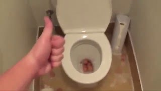 Как мужчины ходят в туалет по мнению женщин!!!