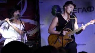 черно-белое John Gillbert "музыка нашего города"