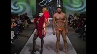 Показ мод от Shirley of hollywood 2012