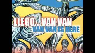 Me Falta un Año - Los Van Van