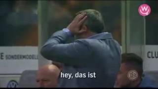 Der der NIMMER lacht!
