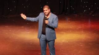 Comedy Masood Boomgaard- Pakistani Shop Owners are the Best