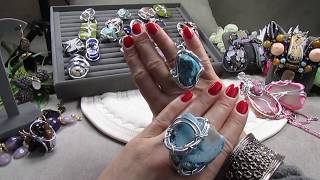 Крупные кольца из натуральных камней. Крупные броши мотыльки от Ксении