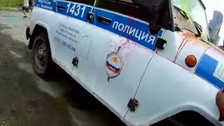 Подростки с криками АУЕ, напали на полицейских в Челябинске
