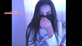 АРМЯНКА смотрит: Топ Моменты с Twitch | Папич Что с Тобой? ? | Нашла Травку | Классно Танцуют