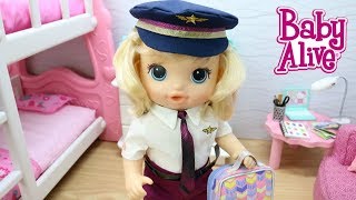 BABY ALIVE OLIVIA QUER SER PILOTO DE AVIÃO