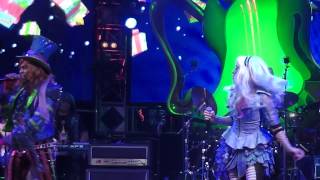 Mad T Party - Run Rudolph Run