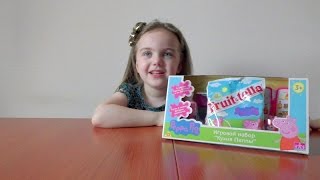Свинка Пеппа на кухне распаковка игрушки, конфеты Пеппа Peppa pig in the kitchen unboxing the toys