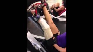 Heavy leg press with one leg Jenny Pollreis