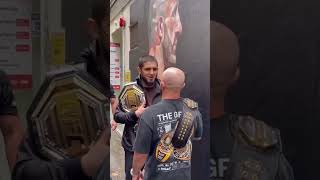 Первая битва взглядов Махачев - Волкановски перед боем на UFC 284