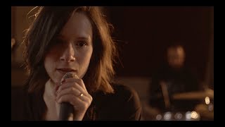 Kalle with acoustic band - Forgiven [live session]