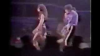 The Live Performance Of The Kiss Of Michael Jackson & Tatiana Thumbtzen Could Look Like This