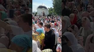 Лавра наполнена молитвой! Величание преподобному Агапиту Печерскому у Ближних пещер обители