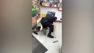 Коп избивает женщину | County Police Officer Brutally Beats Woman!