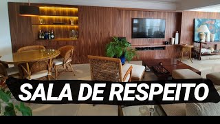 ESTANTE GIGANTE EM NOGUEIRA | HAL DESIGN MARCENARIA