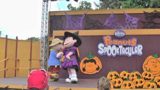 Peanuts Spooktacular 00041