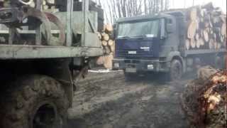 Kraz-Iveco a sárban