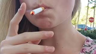 Smoking Girl sexy