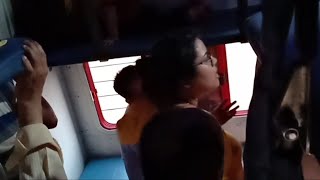 Train fight while returning from Goa to Mumbai | Road rage India | public fighting for seat in train