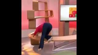 Fail! Brasilianische Moderatorin fällt hin
