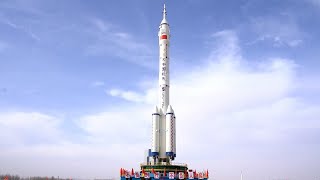 The Long March-2F Y15 launch vehicle
