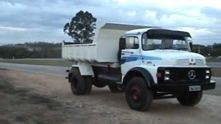 Caminhão MBB LK 1520 com motor OM366 e câmbio seco 6 marchas original
