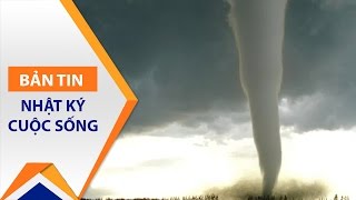 Vòi rồng cao hàng trăm mét trên biển Nha Trang | VTC1