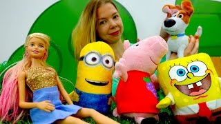 Видео про игрушки. Барби покупает щенка Макса в зоомагазине