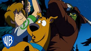 Scooby-Doo! en Français | Terrifiés, en haut du drapeau