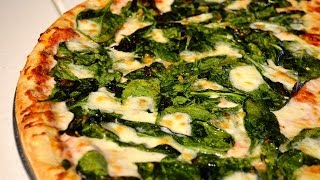 PIZZA VEGETARIANA DE ESPINACAS Y CHAMPIÑONES, FÁCIL Y DELICIOSA
