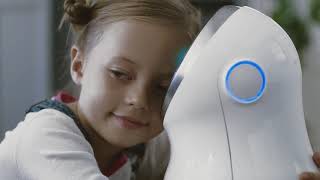 LG robot commercial. Actress - Aglaya Semenova