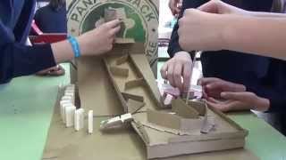Máquina de efectos encadenados. Chain reaction machine. 1ESO