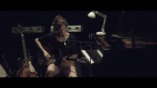 Tim Bernardes - "Ela" (ao vivo)