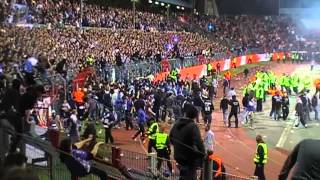 Letzten Sekunden KSC vs Jahn  Regensburg - Randale nach Schlusspfiff - Feiernde Regensburger Fans