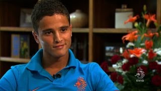 16-06-2012: In gesprek met Ibrahim Afellay (KNVB.TV)