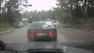 Сука за рулем ! Смеяться всем!