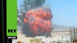 Un testigo graba la escalofriante explosión en Yemen