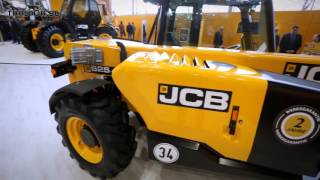 JCB обръща поглед към животновъдните ферми