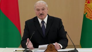 Лукашенко: И свиноматок будем смотреть, и в коровники будем ходить! О ЖКХ и "альтернативщиках"