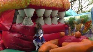 Морячка в пасти  дракона  Sailor in the jaws of the dragon
