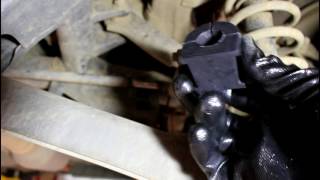 Mitsubishi ASX Мицубиси АСХ 1,8 2013 года Замена втулок заднего стабилизатора