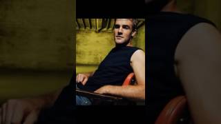Джеймс Ван Дер Бик (James Van Der Beek) musical slide show