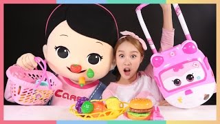 凱利和超級飛俠購物車玩具過家家遊戲 | 凱利和玩具朋友們 | 凱利TV