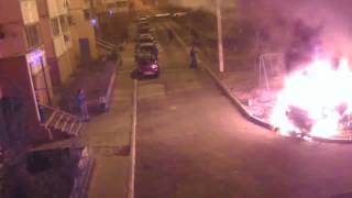 Pyromanes BMW X6 voiture en feu. Astrakhan, en Russie