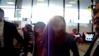120915 f(x) @ Shanghai Airport (Back to Korea)
