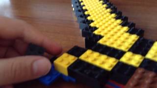 Золотой меч из Lego