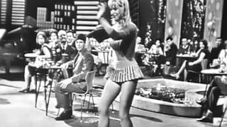 G Dimitrieva (Г. Димитриева) "typewriter" tap dance /степ-"машинистка" , 1964
